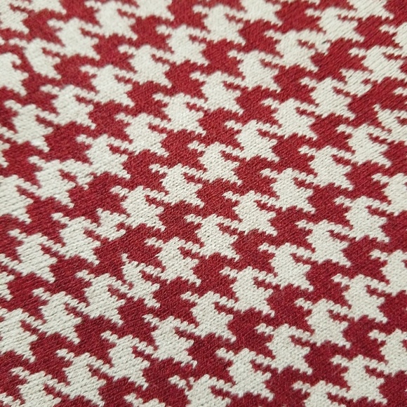 Burgundy houndstooth patterned a line skirt - Picture 5 of 5